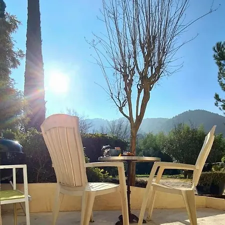 Charming Proche Dolce Via