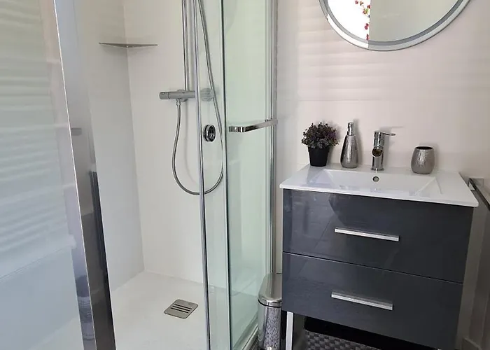 Apartment Charming Proche Dolce Via Saint-Fortunat-sur-Eyrieux